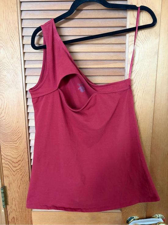 torrid Tops - TORRID One Shoulder Top in burgundy size 1x